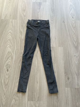 Coole Jeans von Charles Vögele Teens, Grösse 134/140