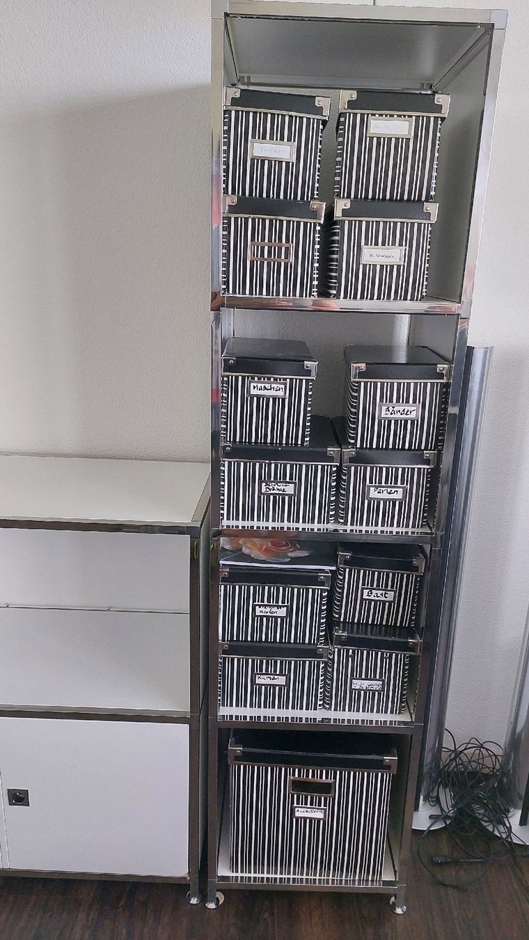 Scaffali: Regal System weiss verchromt  – Nuovo (secondo la descrizione) da Rain venduto da Lillyfra 5