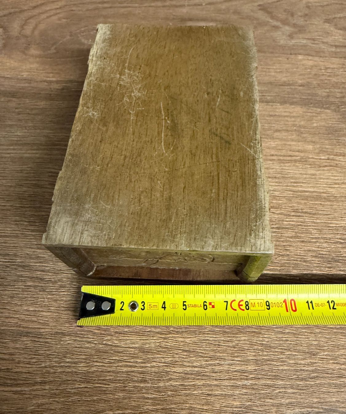 Cassapanche: Holzschatulle mit Blumenmotiv antik – Usato da Nussbaumen AG venduto da olitech5415 1