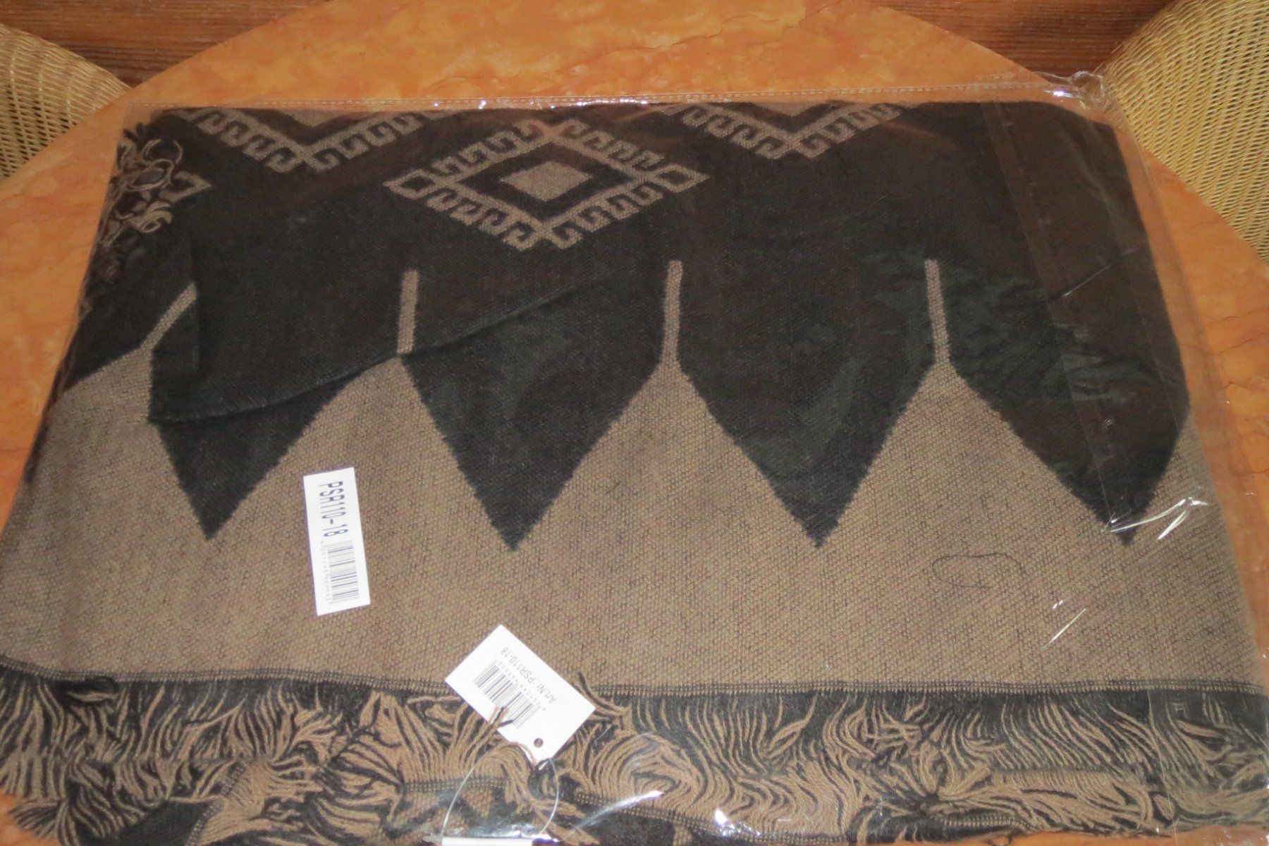Foulard & Sciarpe: Pashmina - flauschiger grosser Schal – Nuovo (secondo la descrizione) da Herisau venduto da fan_h9qj