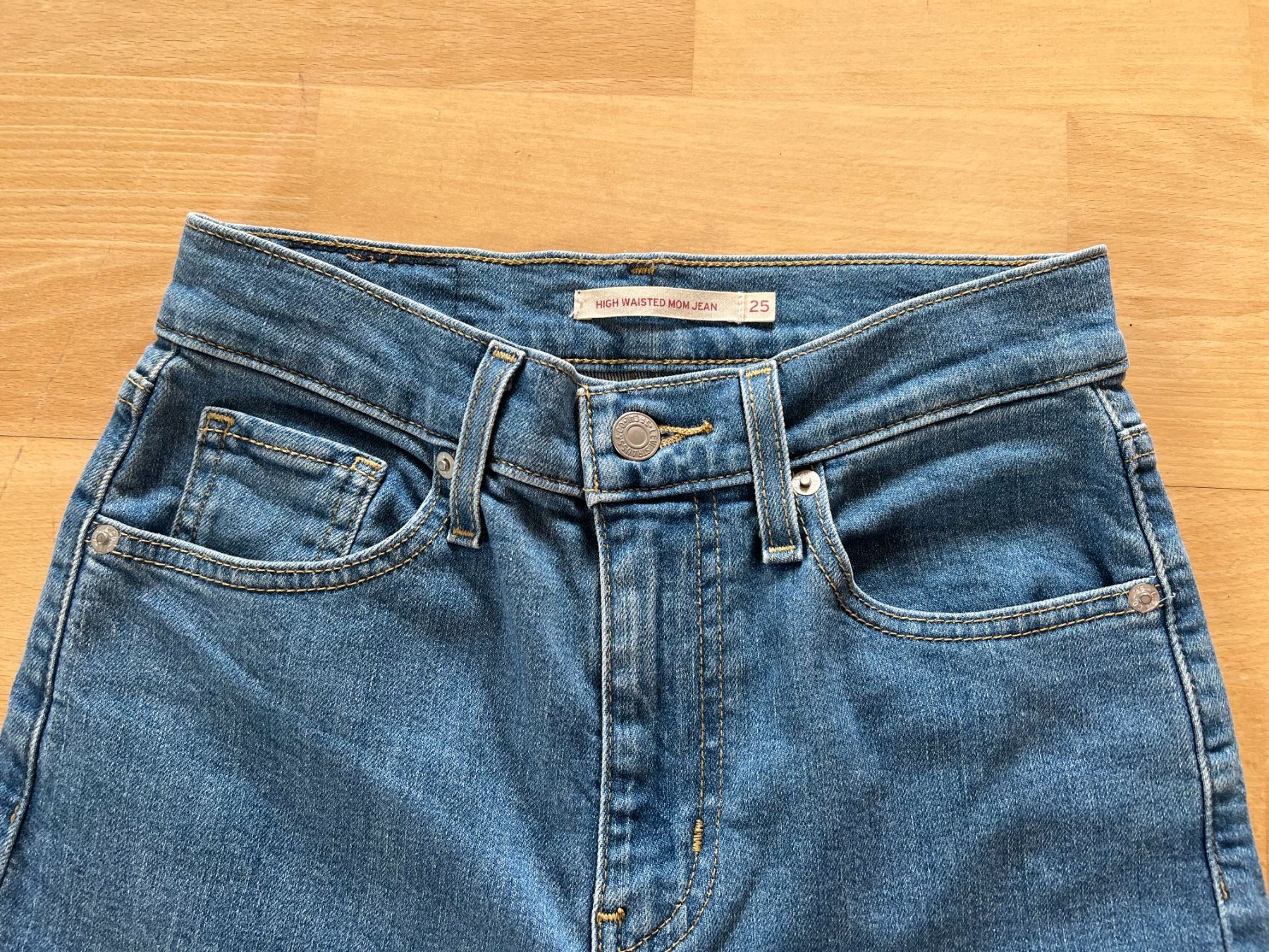 Levi's Jeans: LEVI'S Damen Jeans in Gr. 25, Blau – Usato da Worb venduto da farben20zauber 3