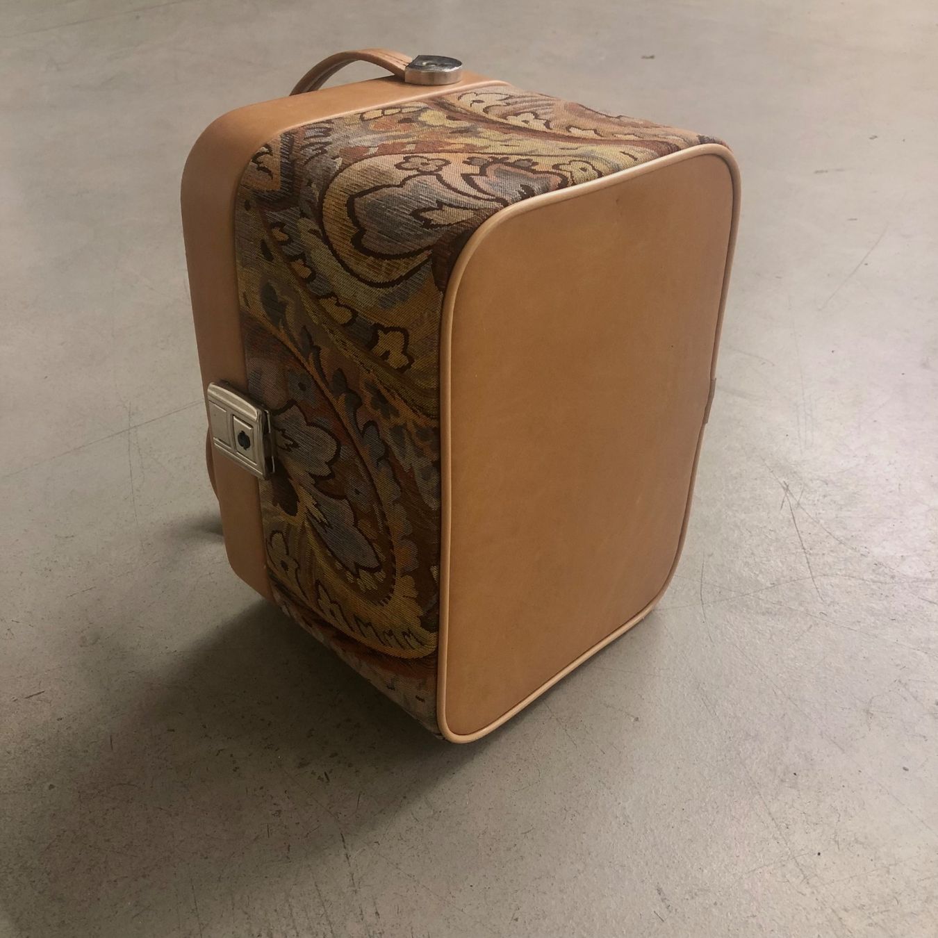 Valigie: Vintage VIP Kosmetikkoffer mit Spiegel – Usato da Brienz BE venduto da Kokolea84 4
