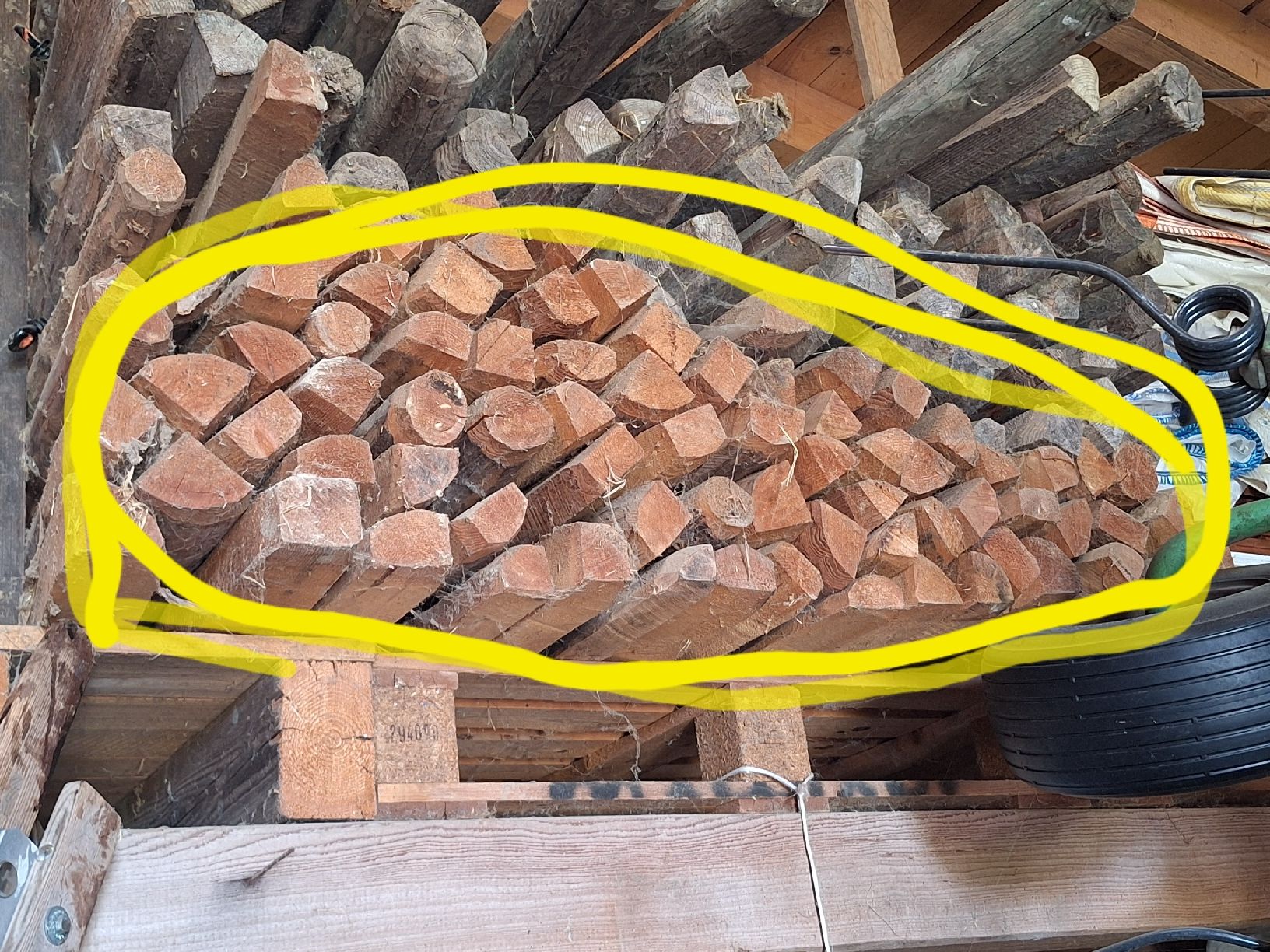 Recinzioni: holzpfähle ca 75 stück – Nuovo (secondo la descrizione) da Illighausen venduto da Kaufmann12