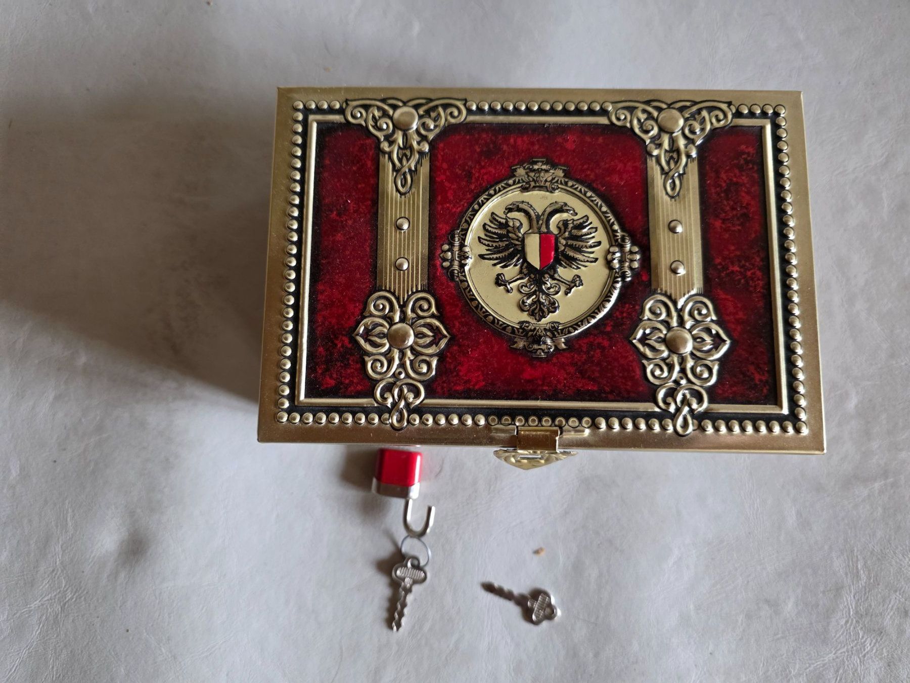 AluBox Barattoli: Vintage Blech Schatulle mit Schloss Chocolat Frey – Usato da Walterswil BE venduto da Lonitti 5
