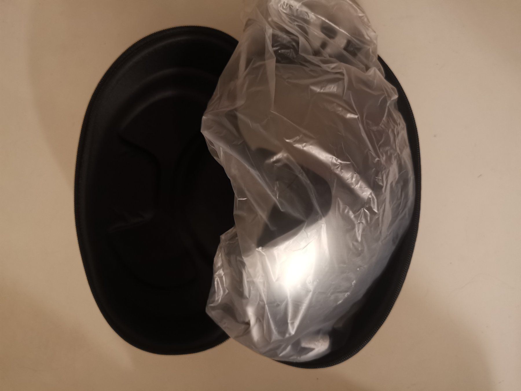 Sci: Snow goggles (NEW) – Usato da Bern venduto da cwa_p82l