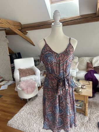 Sommerliches Kleid, Grösse M , Top Zustand!