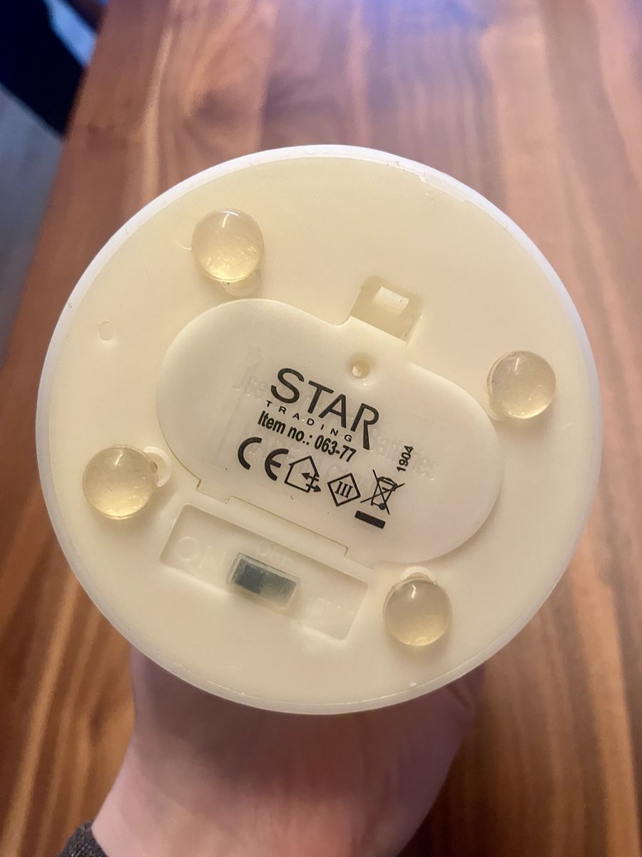 Kerzen: LED Kerze, elfenbeinweiss, flackernd, neuwertig – Gebraucht aus Sursee von Steffi_2020 1