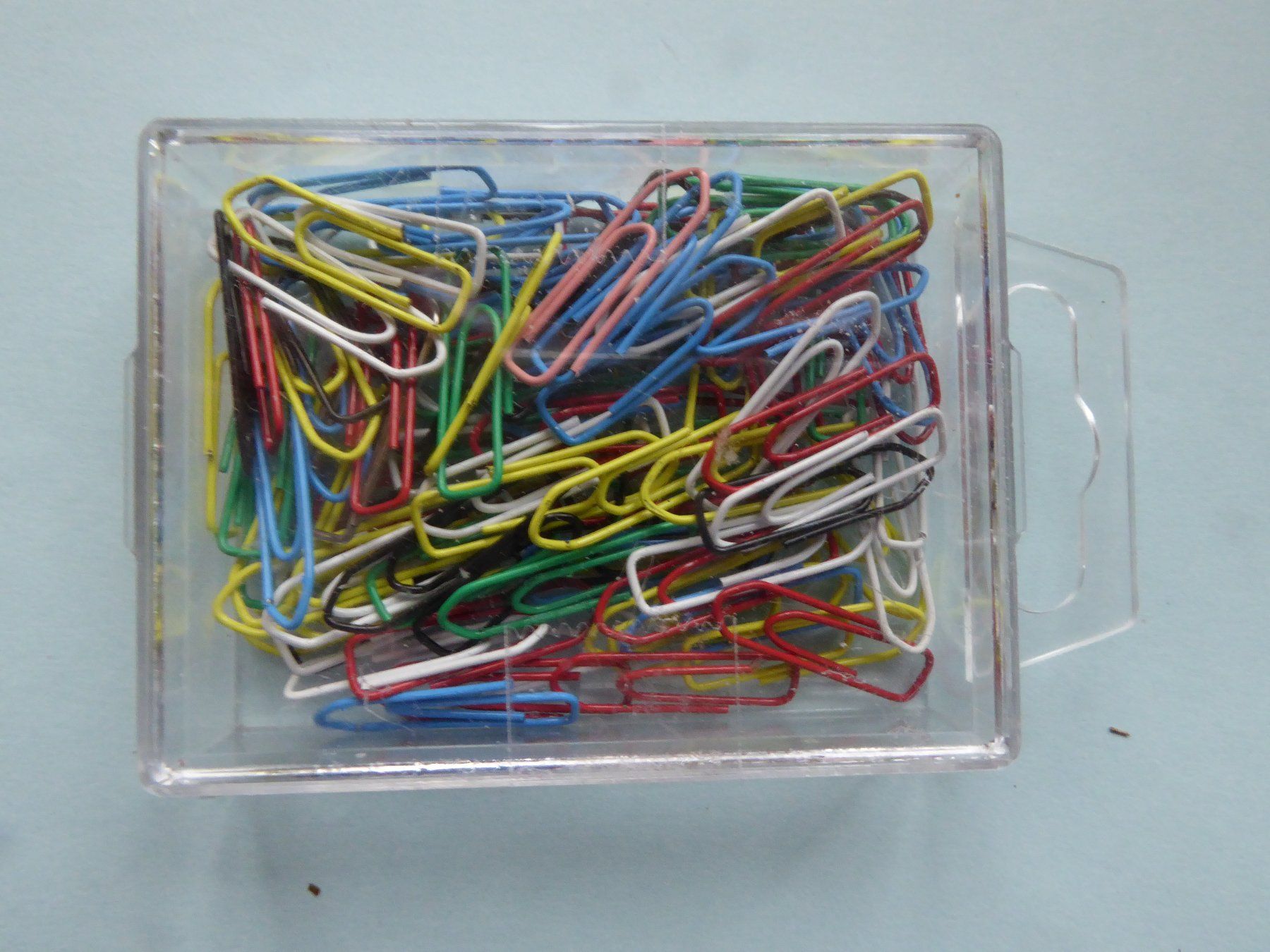 Kit bricolage: farbige Büroklammern – Nuovo (secondo la descrizione) da Gossau SG venduto da oreliefredy
