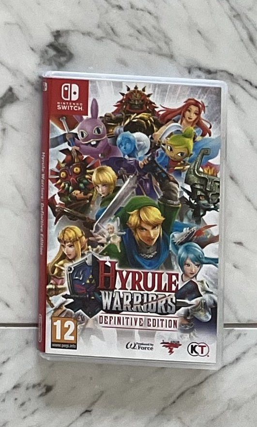 Spiele: Hyrule Warriors Definitive Edition Nintendo Switch – Gebraucht aus Chur von Eliwood01