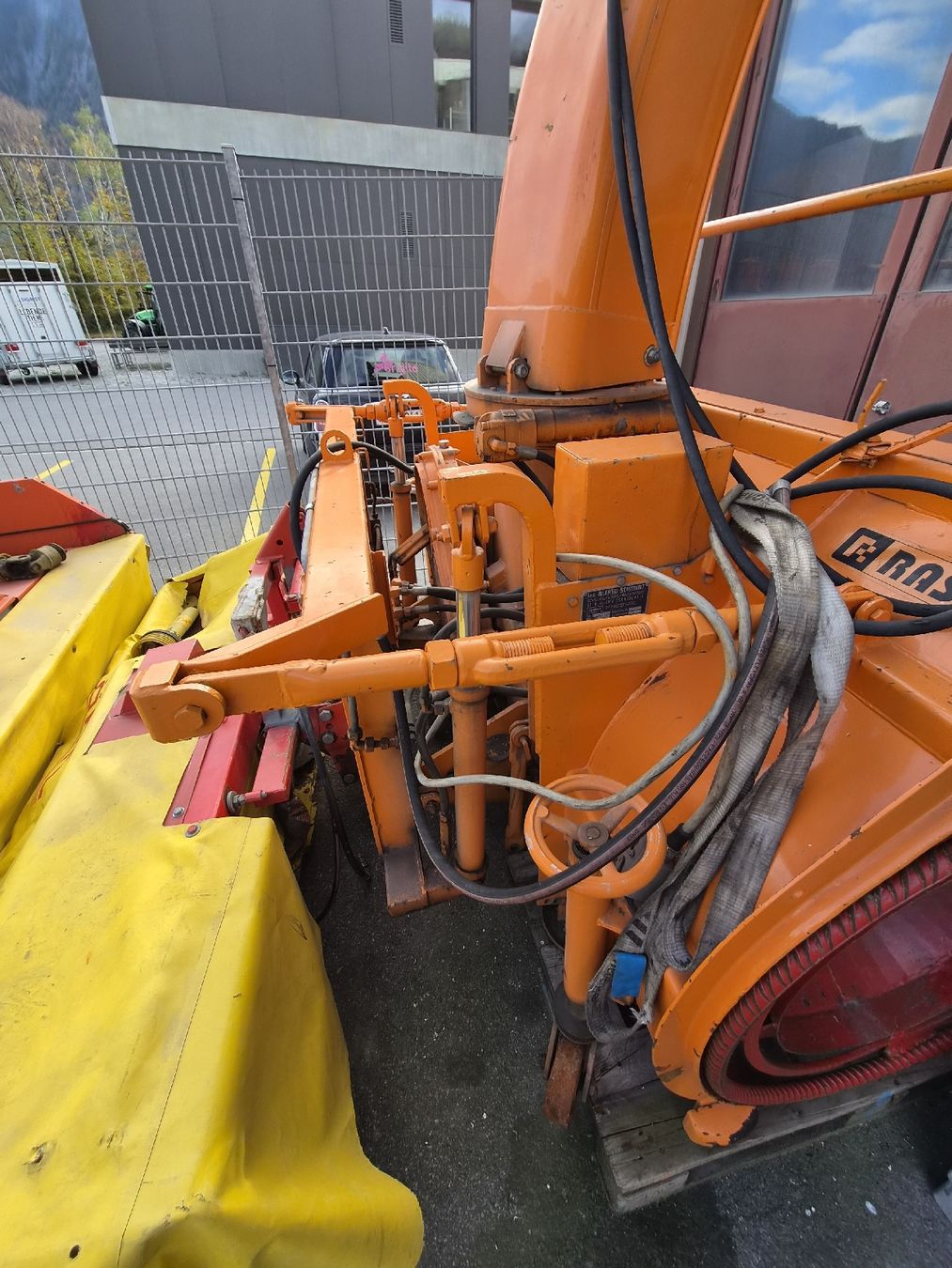 Alle Maschinen: Schneefräse Schmidt VF3 ZL – Gebraucht aus Maienfeld von Timbertom 3