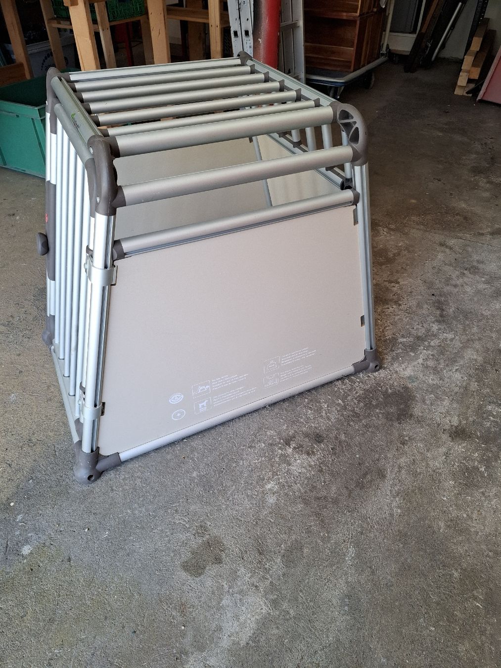 Cucce & Letti: Robuste Hundetransportbox aus Aluminium – Usato da Hunzenschwil venduto da Hondaswiss 2