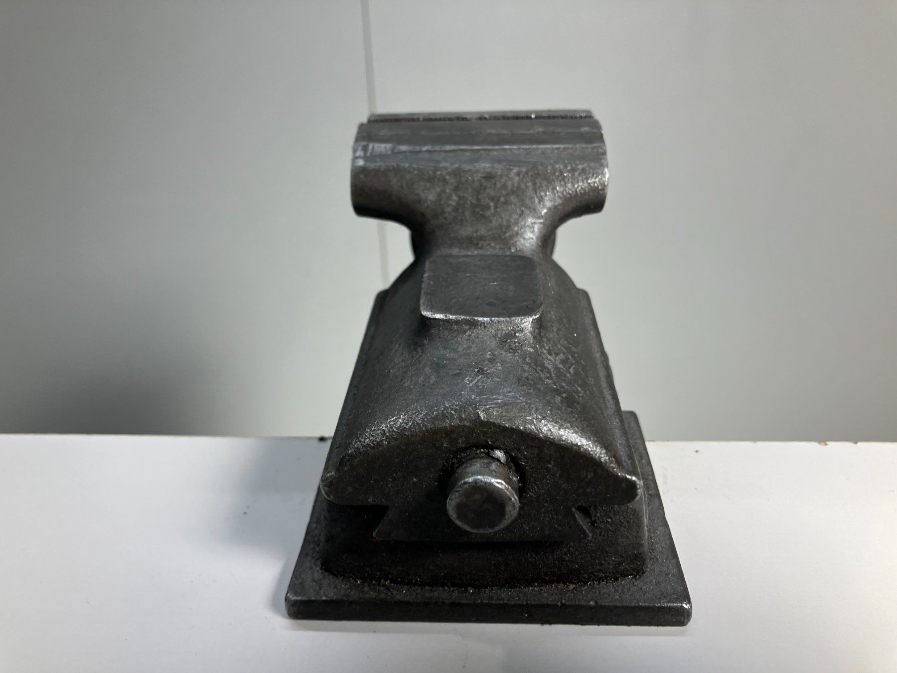 Gressel Tutti gli attrezzi: GRESSEL Parallel-Schraubstock BB. ca. 60mm ab 1.- – Usato da Lichtensteig venduto da Buy24International 2