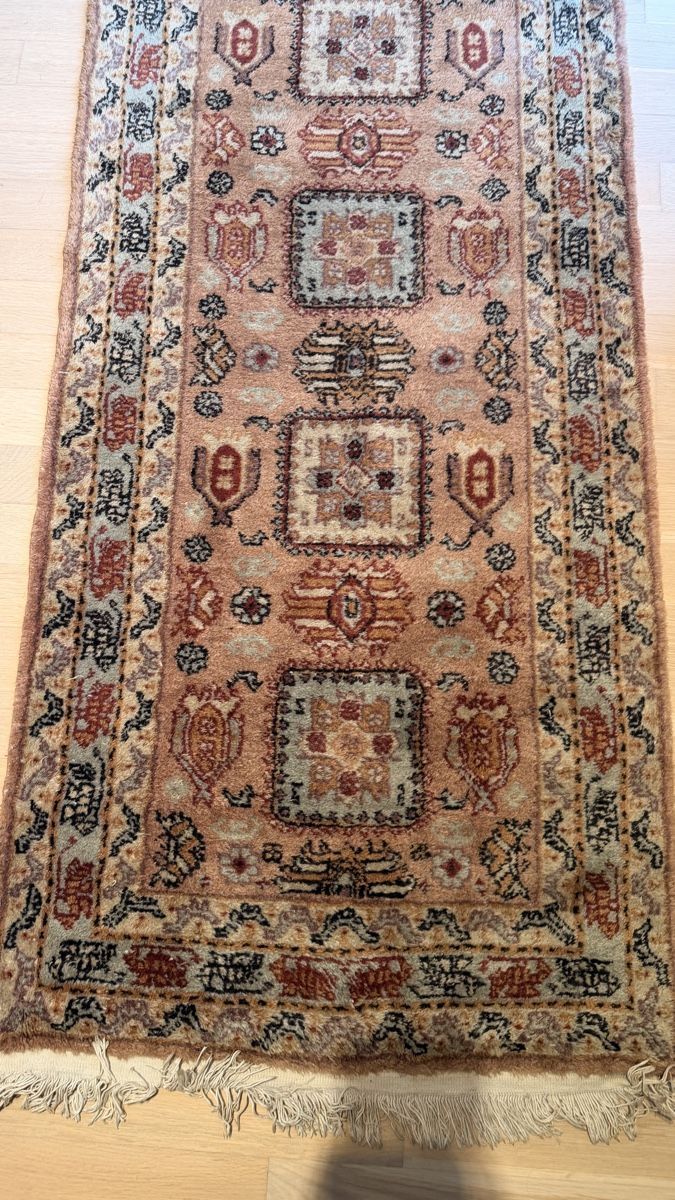 Tappeti: Hand-Knotted Oriental Runner Rug, Geometric Pattern – Usato da Schlieren venduto da helena.Gini 1