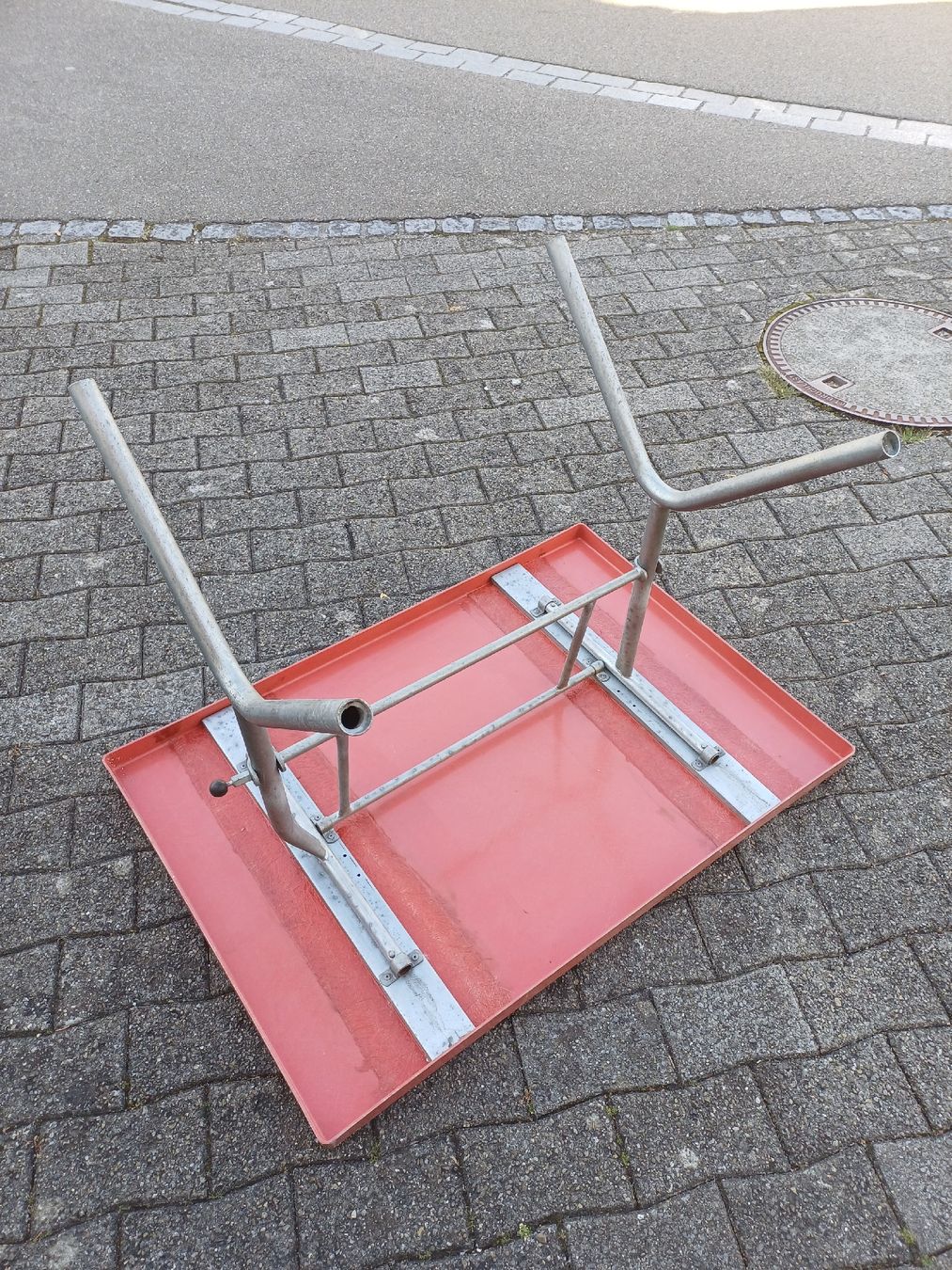 Bigla Tische: Vintage Gartentisch, klappbar, GFK – Gebraucht aus Niederuzwil von wolkenlos80 2