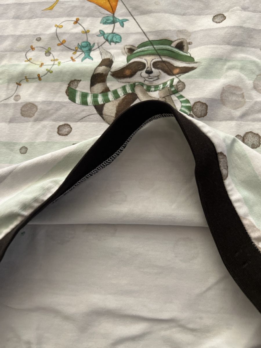 Camicie, T-shirt & Polo: handmade Jersey-T-Shirt Gr. 122/128 – Usato da Zuchwil venduto da Commander0 2