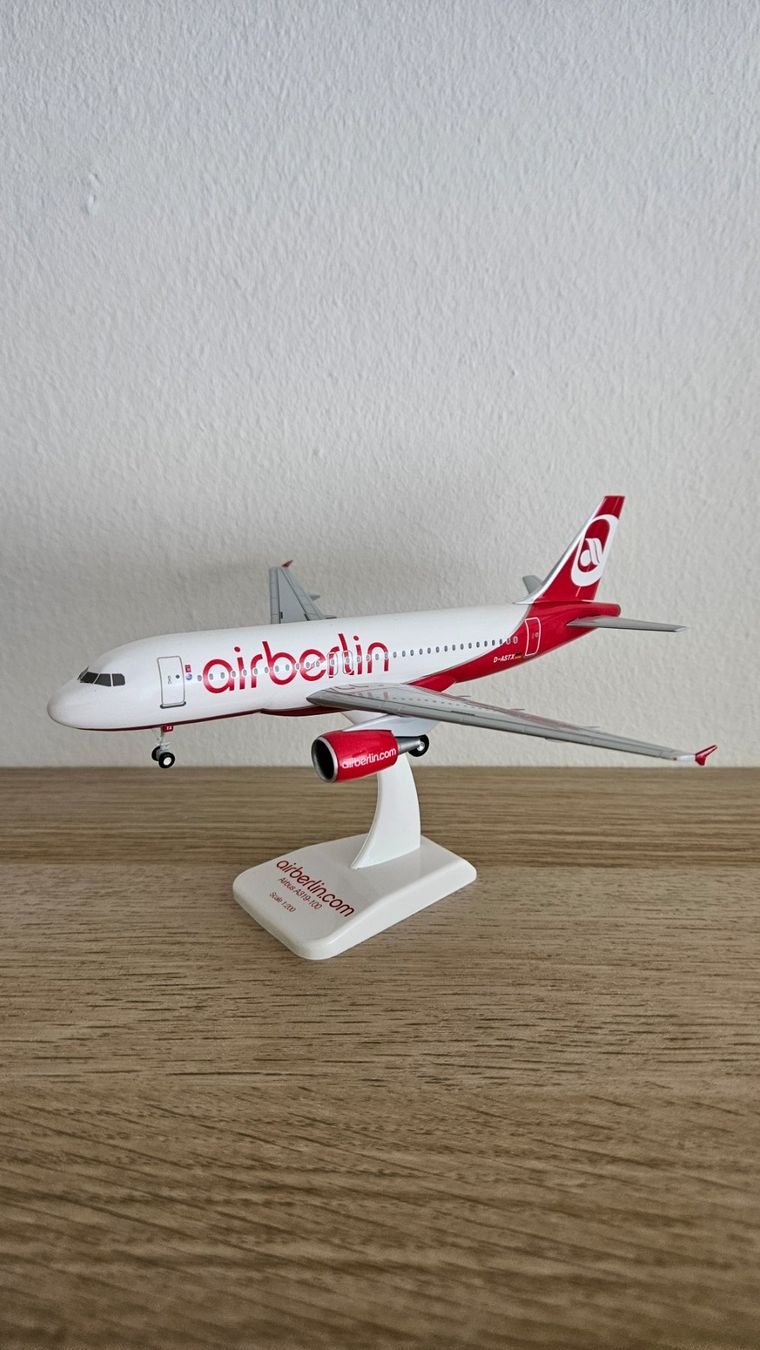 Airbus Modellbausätze & Standmodelle: Limox Wings A319 Air Berlin 1:200 – Gebraucht aus Basel von luk_qv8t