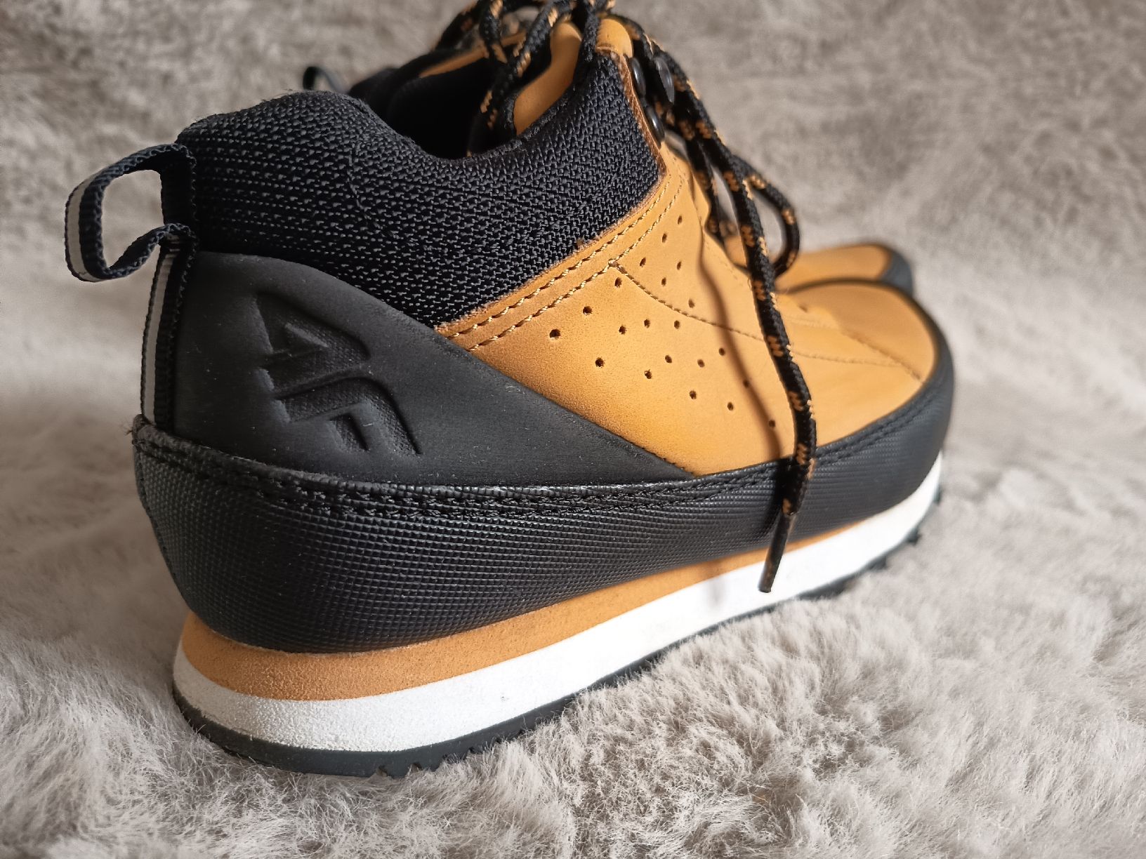 Scarpe per ragazzi: 4F Winterschuhe, Gr. 34 – Usato da Frauenfeld venduto da sveno666 1