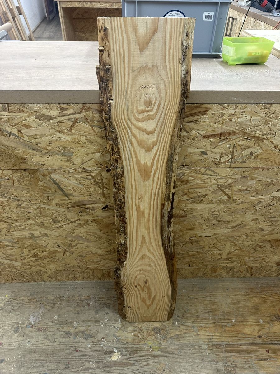 Articoli in legno: Holzbrett 120cm lang – Usato da Niederuzwil venduto da gullipulli
