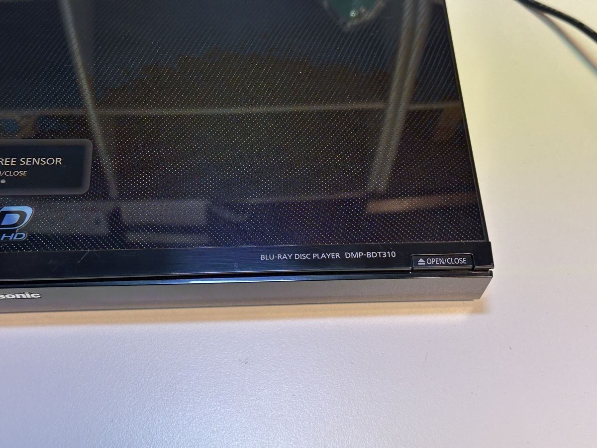 Panasonic Lettore multimediale & Streamer: Panasonic DMP-BDT310 Blu-ray Player 3D Full HD – Usato da Wädenswil venduto da HobbyZimmer 9