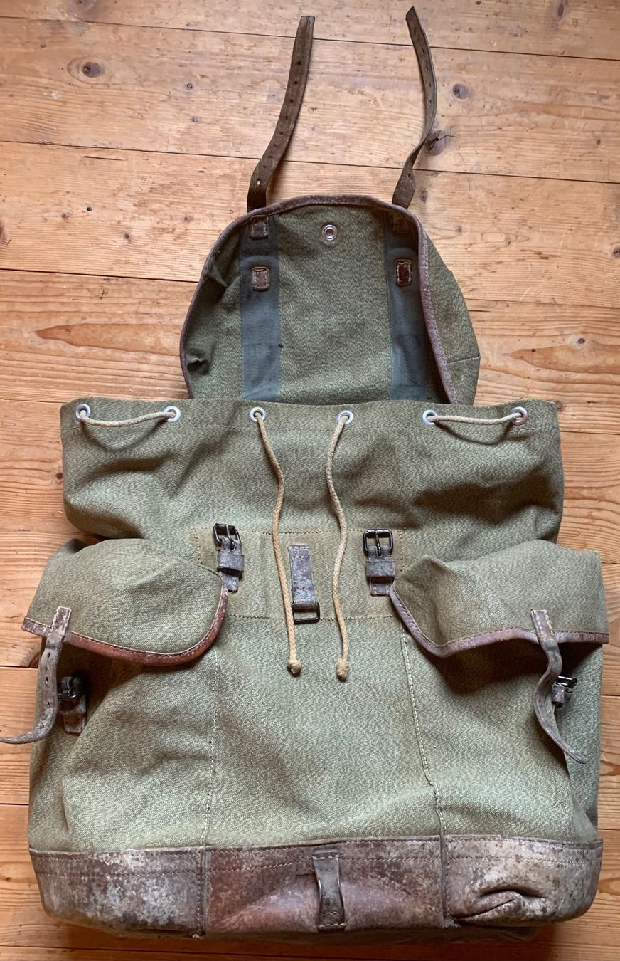 Schweizer Armee Zaini: Gebirgsrucksack der CH Armee – Usato da Goldingen venduto da Bergler012 1