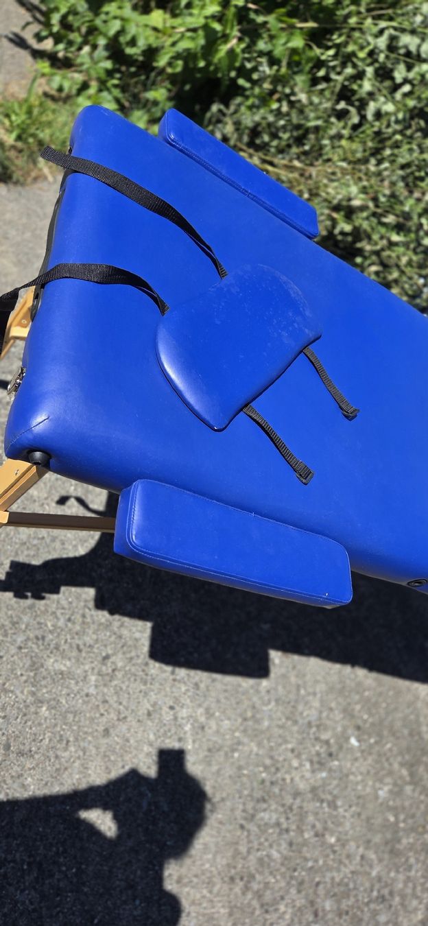 Kosmetik-& Massageliegen: Massagetisch – Gebraucht aus Wädenswil von weihpos 4