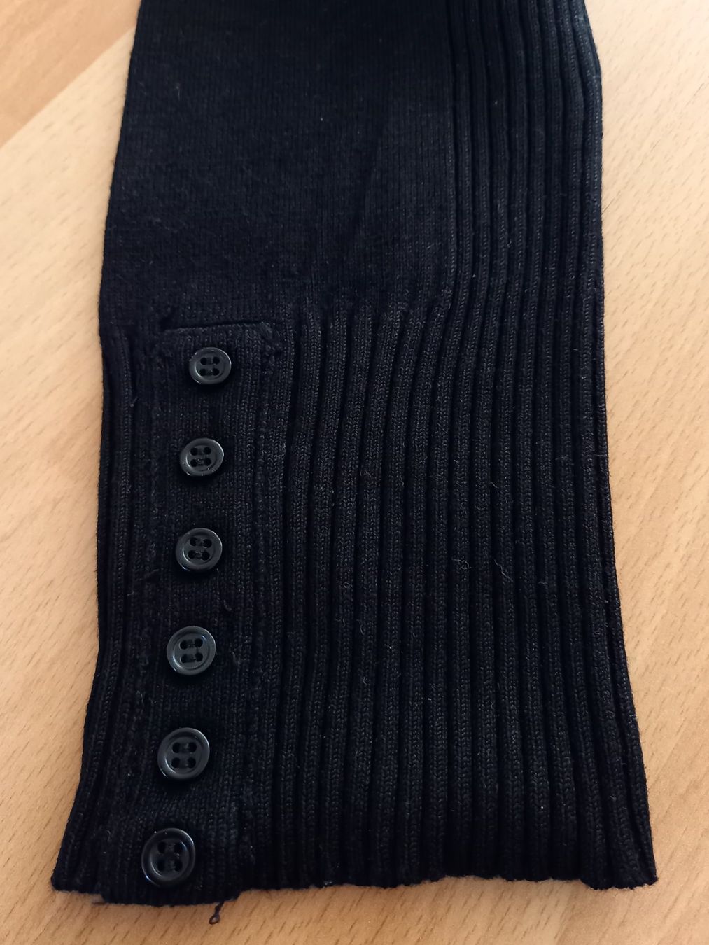 Pulls & Sweat-shirts: Schwarzer Rollkragenpullover in ca. Gr. 38/M von Tchibo – D'occasion à Obernau par Corolli 3