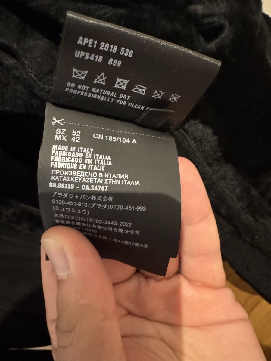 Prada Mäntel: Prada Lammfellmantel – Gebraucht aus Jonschwil von adiii96 4