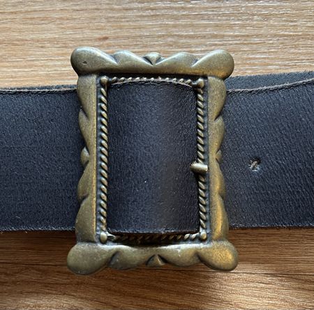 Schwarzer Ledergürtel / Messingschnalle/ Pirat/ Mittelalter