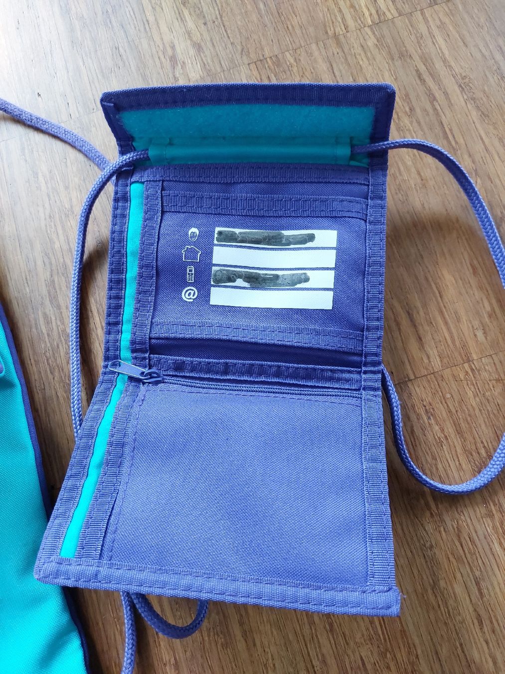 Astucci : Set: Turnsack, Etui, Portemonnaie – Usato da Effretikon venduto da swobdo 2