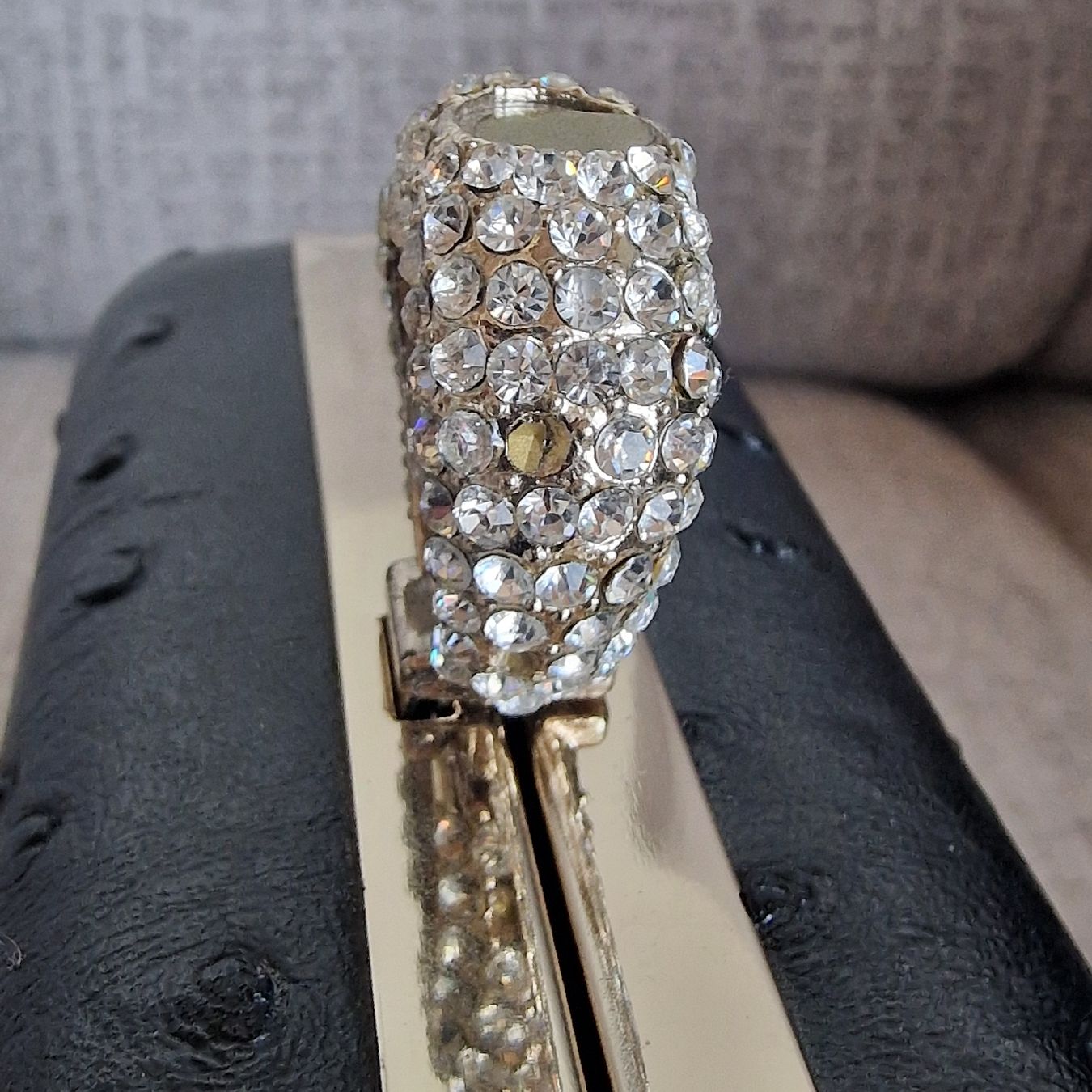 Borse da donna: Elegante Abendtasche / Clutch mit Strass-Ring – Usato da Effretikon venduto da 84CK 8