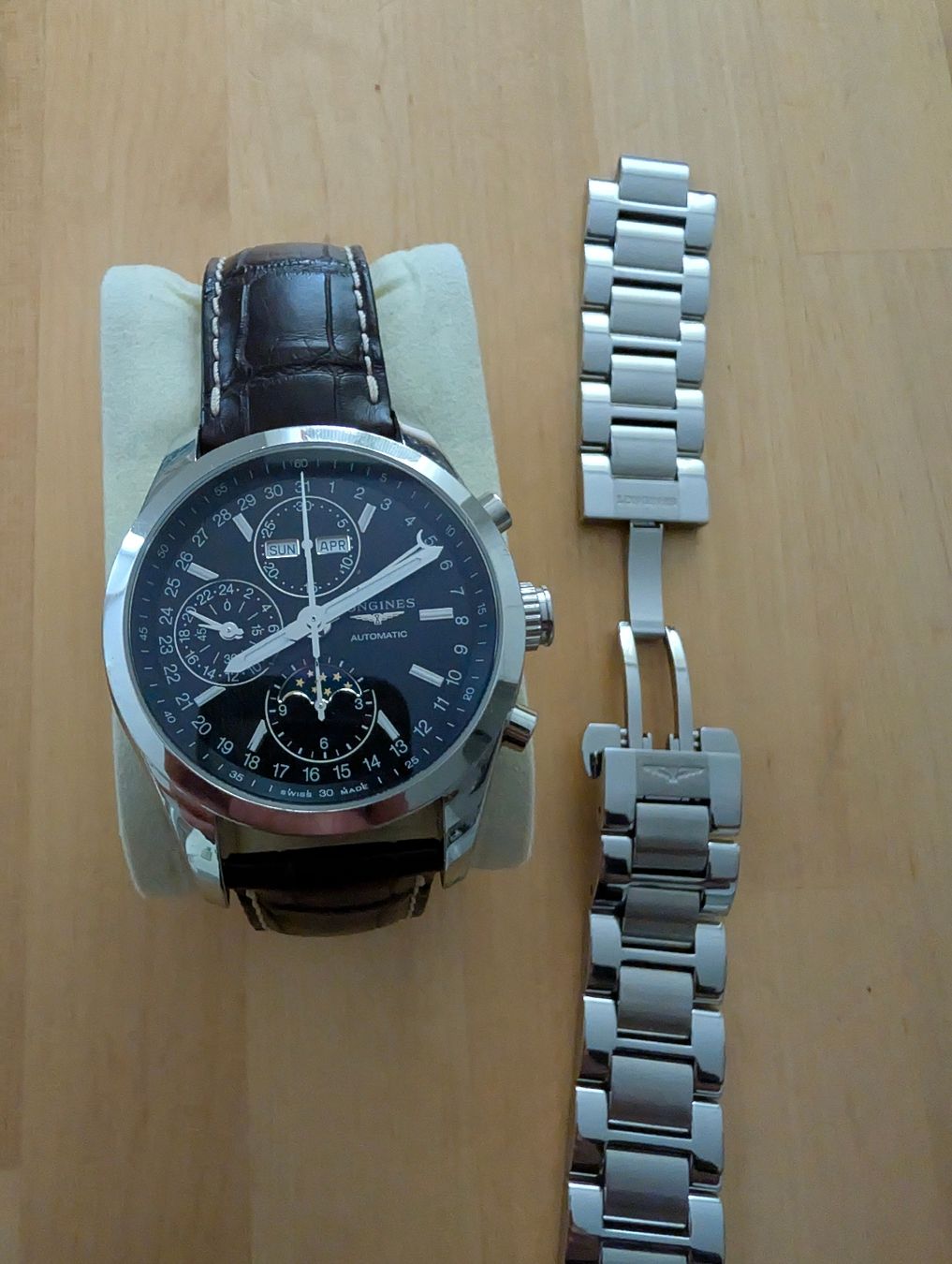 Longines Orologi: Longines Conquest Classic moonphase 42mm – Usato da Chézard-St-Martin venduto da ludo2007