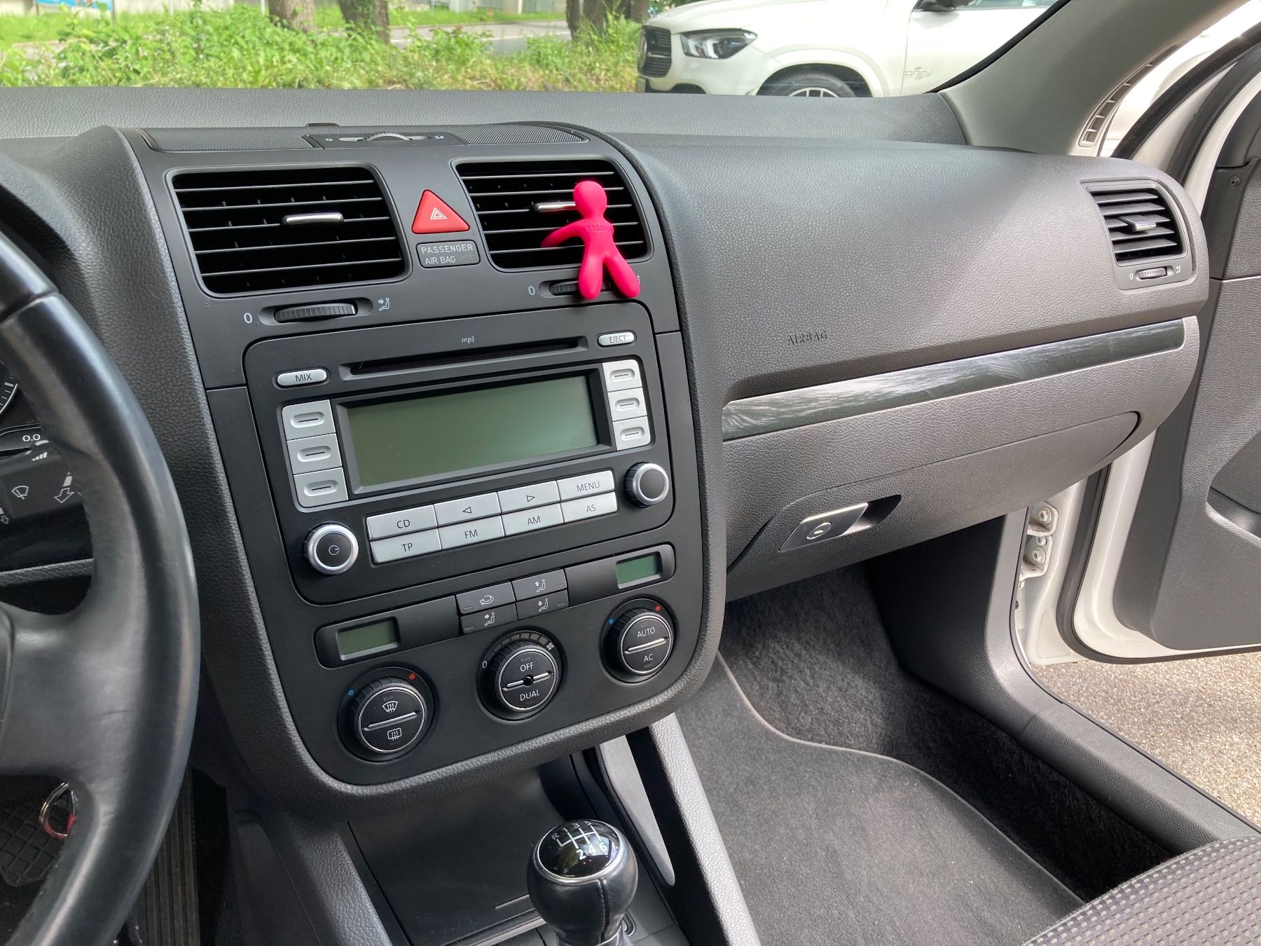 VW Autos: VW Golf 5 GT 1.4 TSI 140 PS ab 1.- – Gebraucht aus Horgen von  3