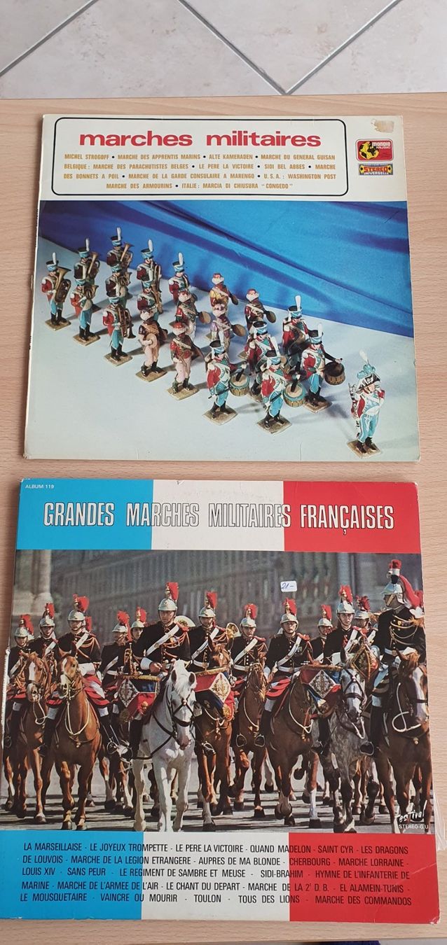 Dischi in vinile: 2 vinyles marches militaires – Usato da Moutier venduto da mai_pq7w