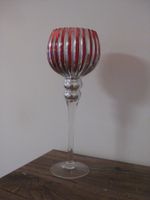 Schönes modernes hohes Teelichtglas
