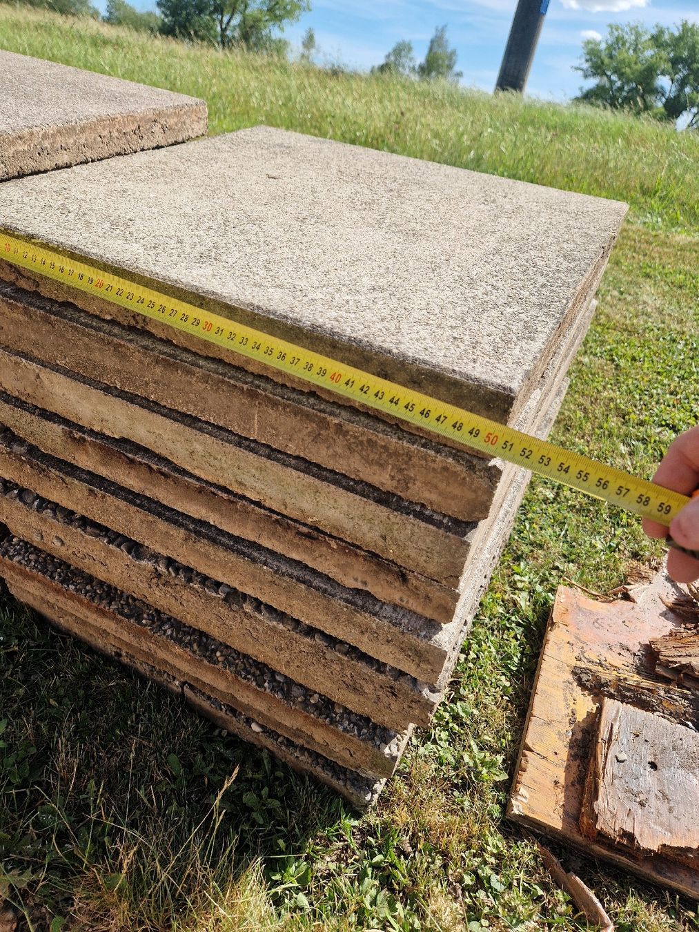 Rivestimenti per pavimenti: gartenplatten – Usato da niederhasli venduto da tschanzdaniel 4