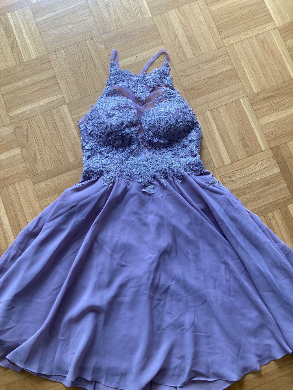 Vestiti: Cocktailkleid mit schönen Spitzen – Nuovo e nell'imballaggio originale da Watt venduto da mar_5m2v