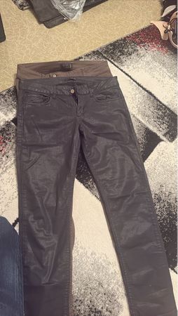 Pantalon ciré noir, et une autre paireM, ideal pour l'automn