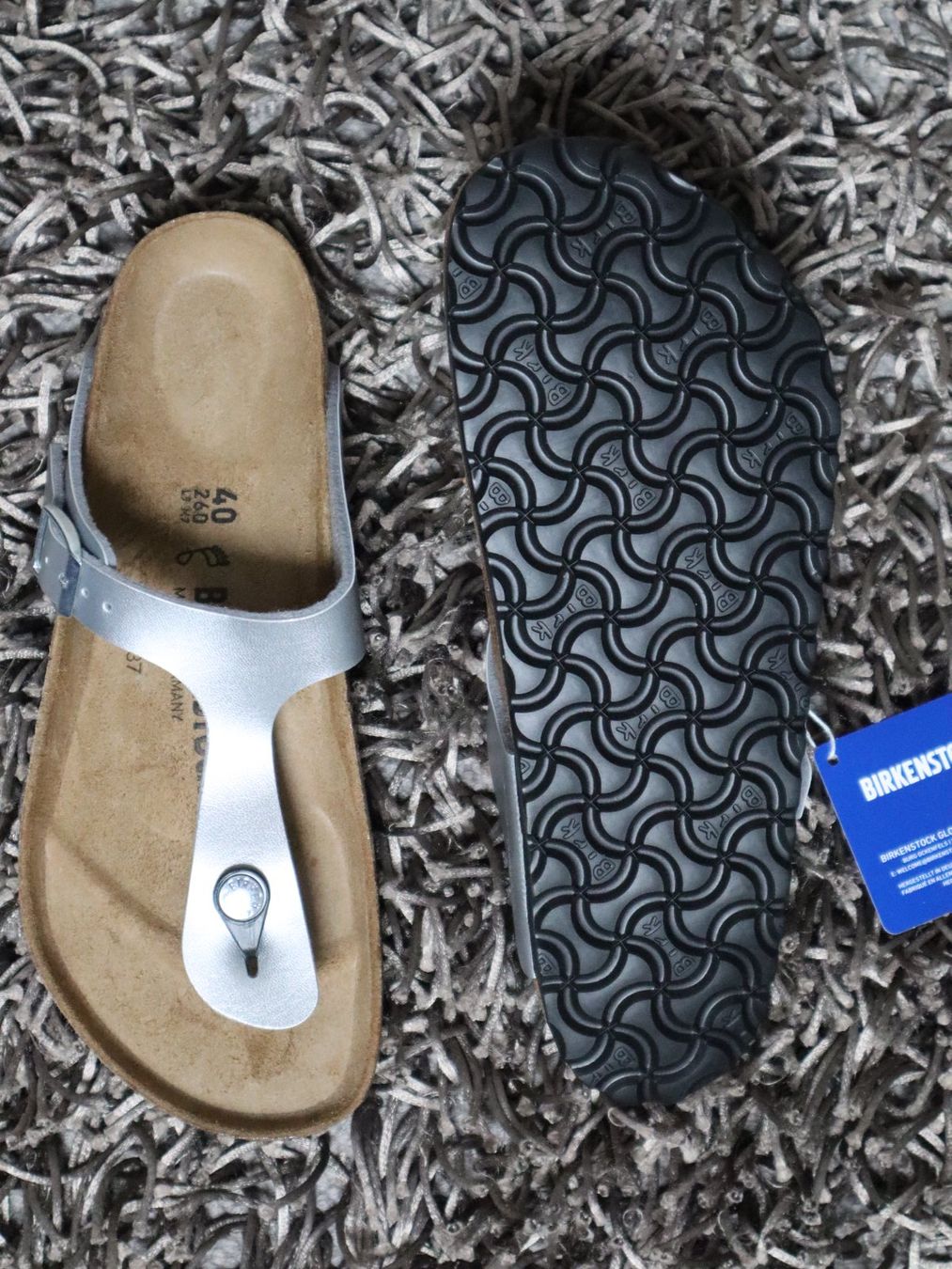 Birkenstock Scarpe da donna: Birkenstock, Gizeh, Gr. 40, silber, NEU – Nuovo e nell'imballaggio originale da Wattwil venduto da glueck 3