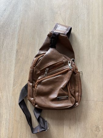 Umhaengetasche Herren Kunstleder Leder Braun guter Zustand