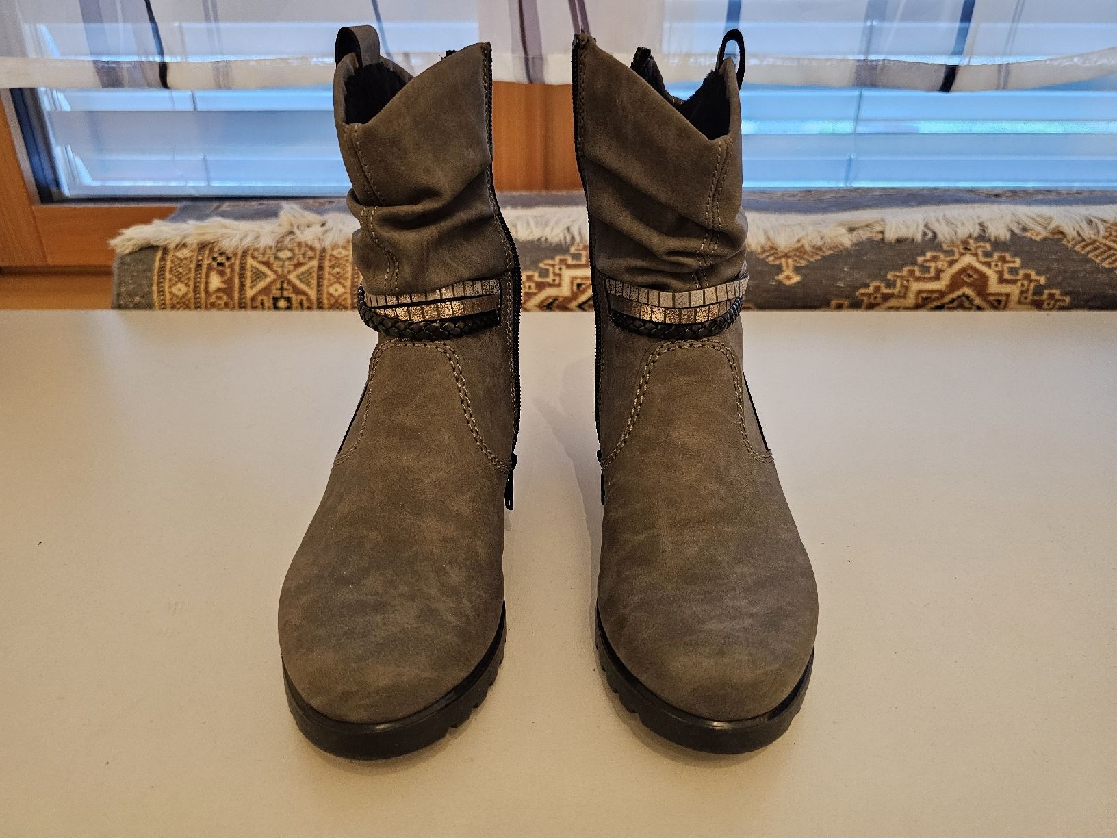 Rieker Scarpe da donna: Rieker Stiefelette – Nuovo (secondo la descrizione) da Willerzell venduto da Elocin.80 5