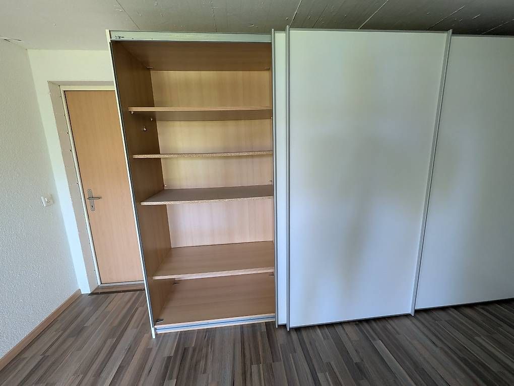 Schränke: Kleiderschrank zu verschenken – Gebraucht aus Aarau Rohr von jpt_9vtl 2