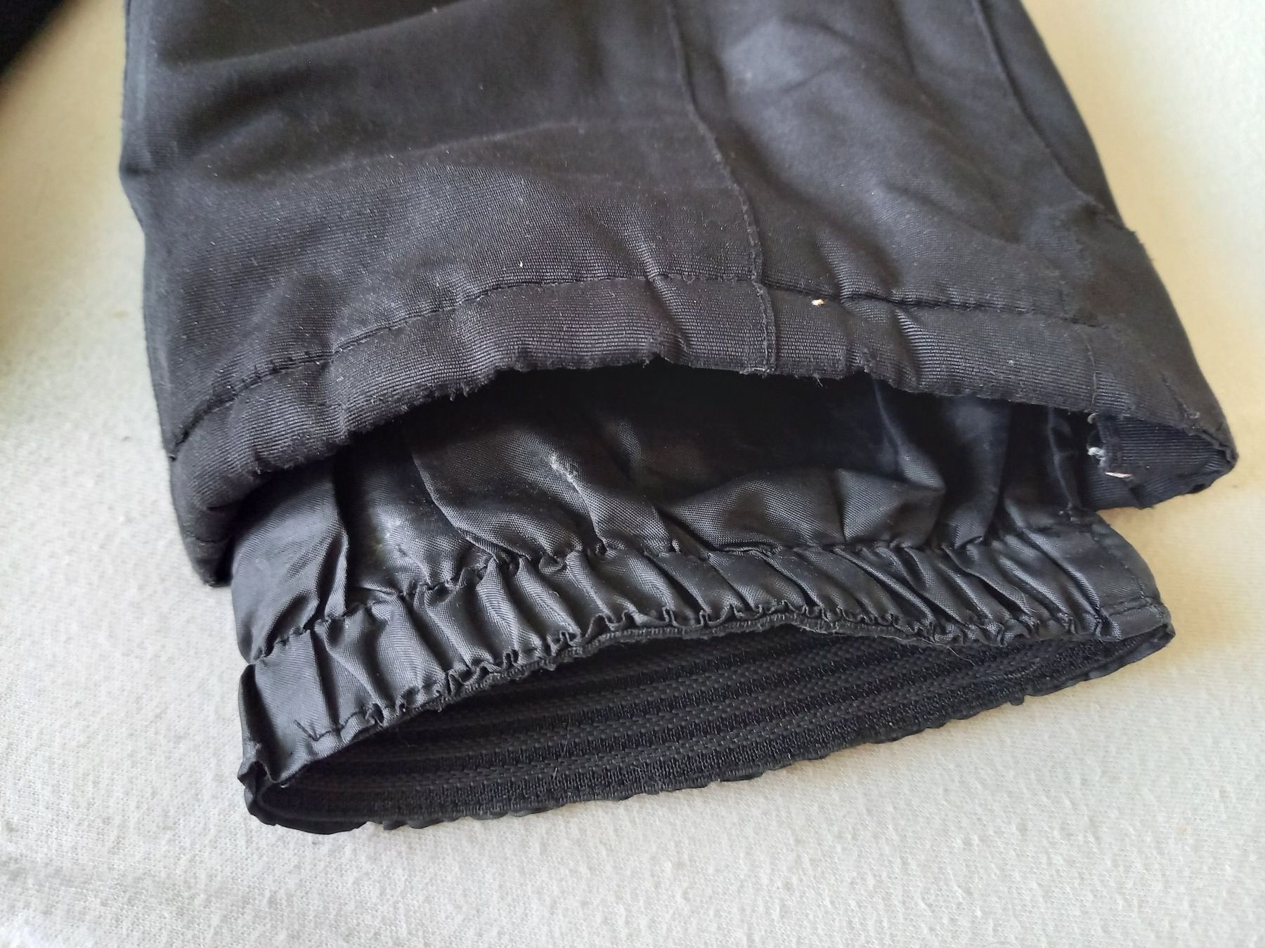 Pantaloni: Kinder Skihose schwarz ca. Gr. 86 – Usato da Unterengstringen venduto da saraman 1