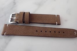 HANDGEFERTIGTES UHRENARMBAND AUS LEDER 18mm.