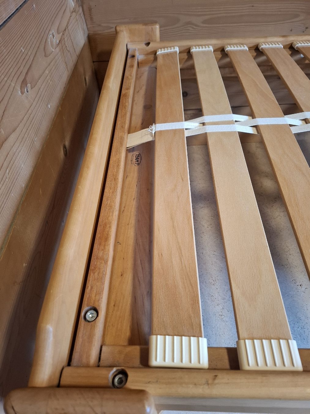 Betten: Kinderbett – Gebraucht aus Elm von ROHO85. 3