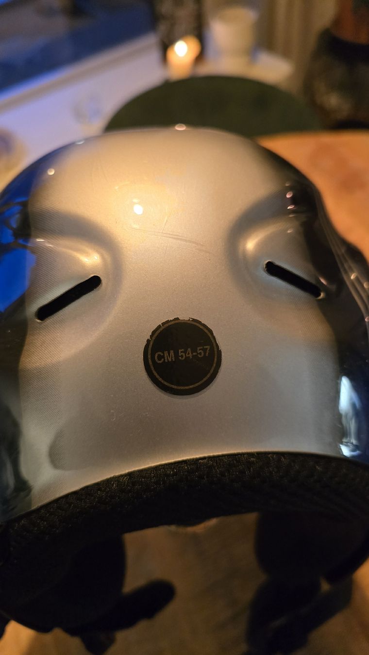 Caschi: skihelm gebraucht – Usato da Urtenen-Schönbühl venduto da ger_lv75 1
