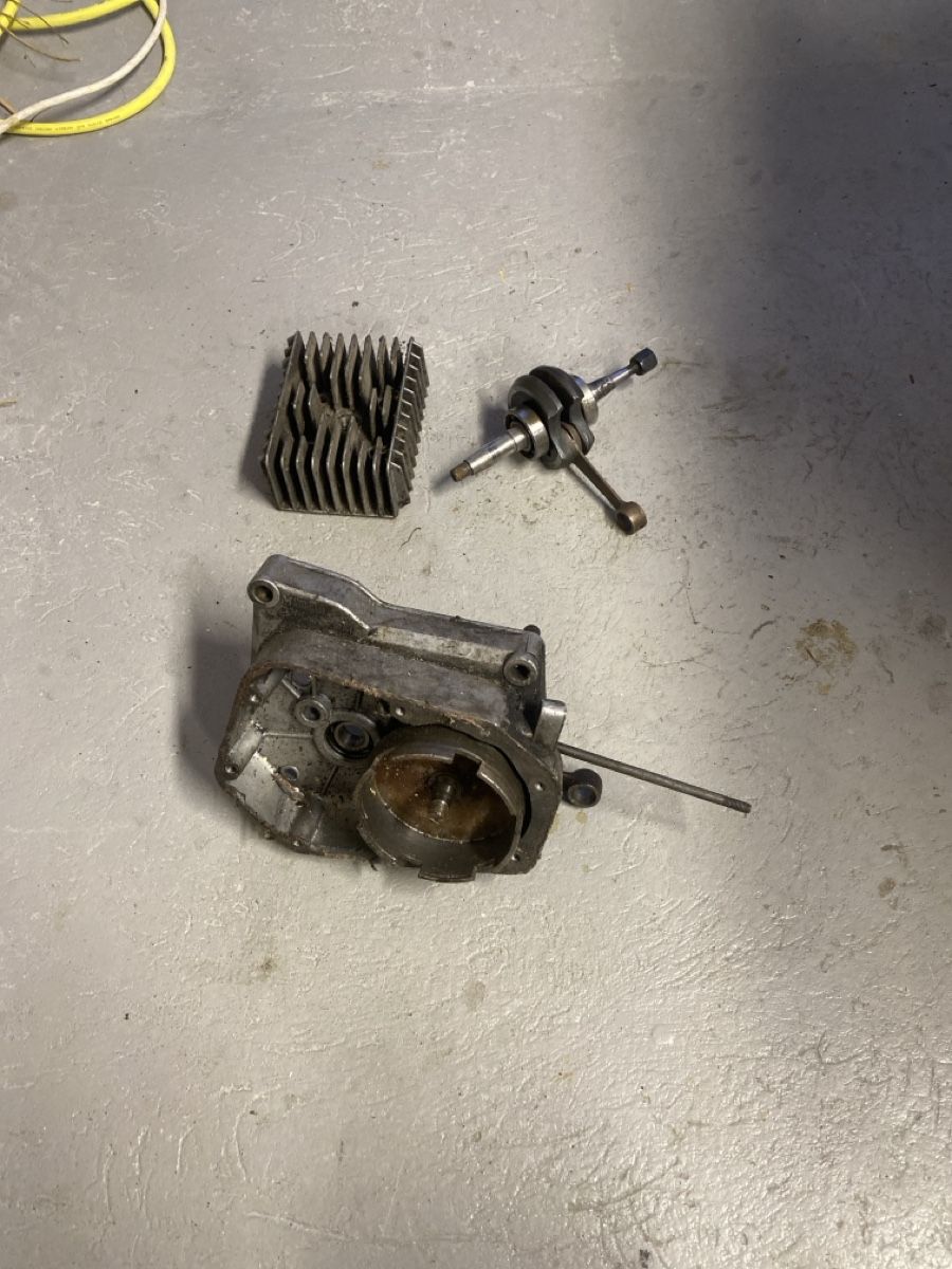 Fantic Mofa-Ersatzteile: Fantic Motorenteile – Defekt aus Büren an der Aare von twostrokeguy