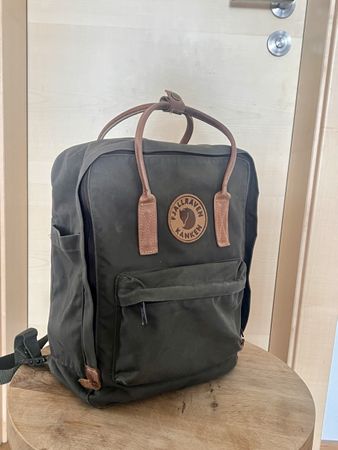Fjällräven Kånken Rucksack – Olivgrün mit Leder!