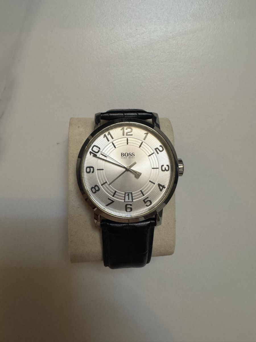Hugo Boss Armbänder & -reifen: Herrenuhr Hugo Boss mit Lederband  – Gebraucht aus Stetten AG von Dekis-Tradingcards