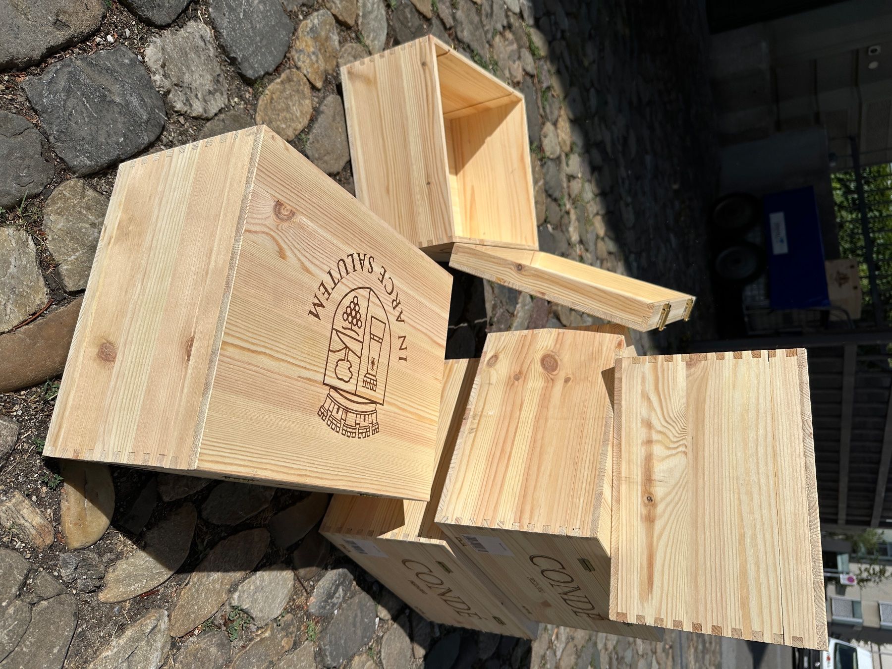 Autres: Schöne Weinkiste Klappdeckel – D'occasion à Zürich par atlantis77 2