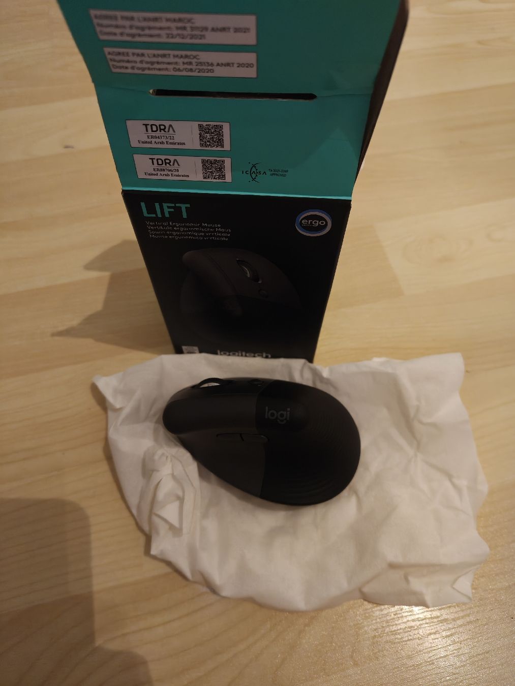 Logitech Souris: Logitech Lift Ergonomic Maus graphite neu – Neuf (Voir description) à Diessenhofen par PapierFlyer